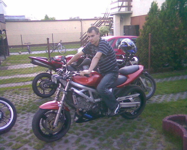 Nie ma to jak Dobry Motor :D