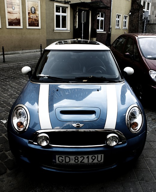 Mini Cooper.