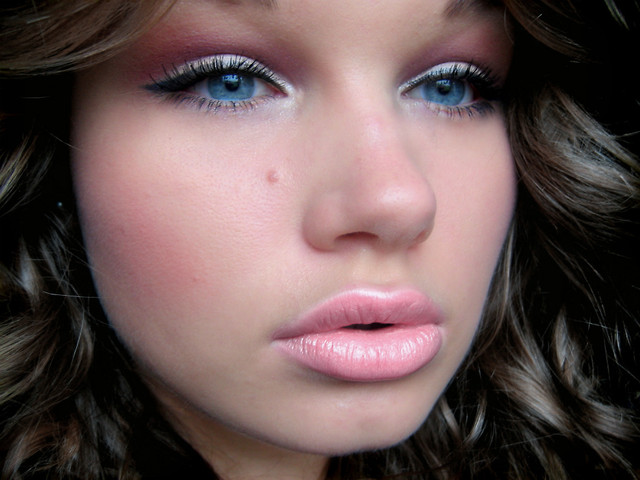 make- up
