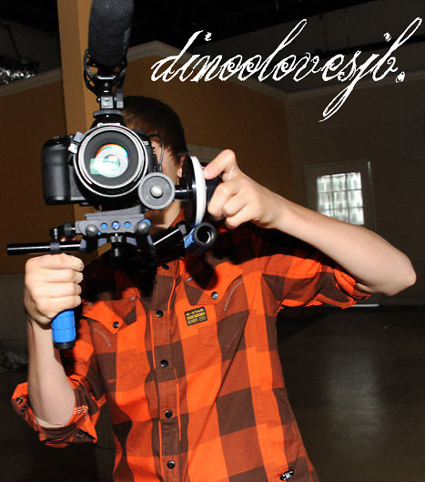 I < 3 Justin Bieber . 