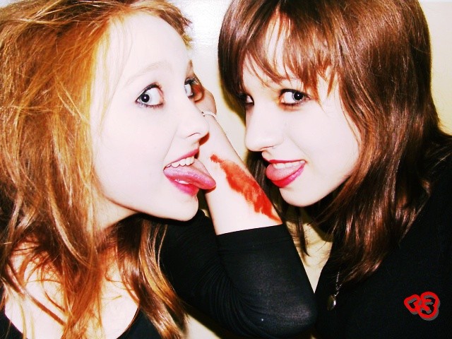   z Asiaakieem . ; *
