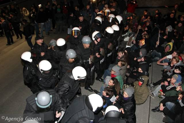 No Pasaran.