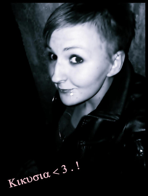 < 3   :*  !!