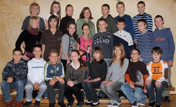 tsknie . ; (
