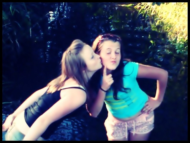          Staaareee .  xd