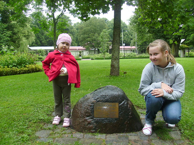 litanee; ))