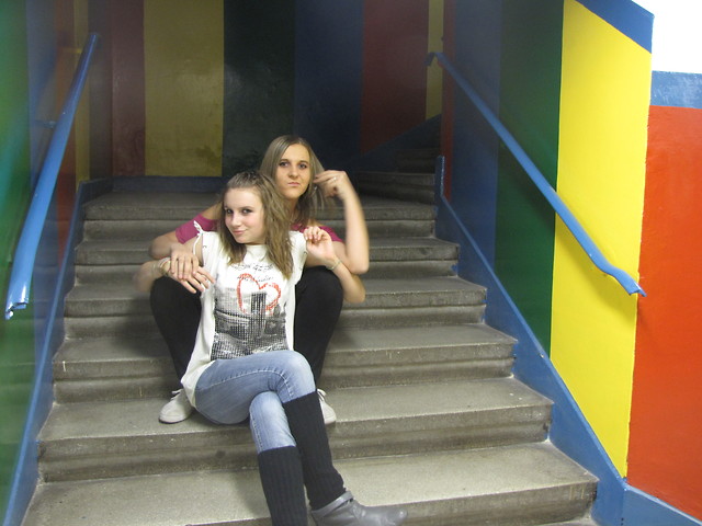 Monisia < 3