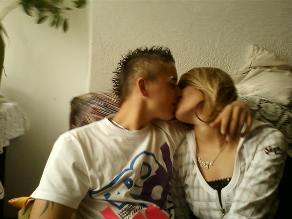 kisssses