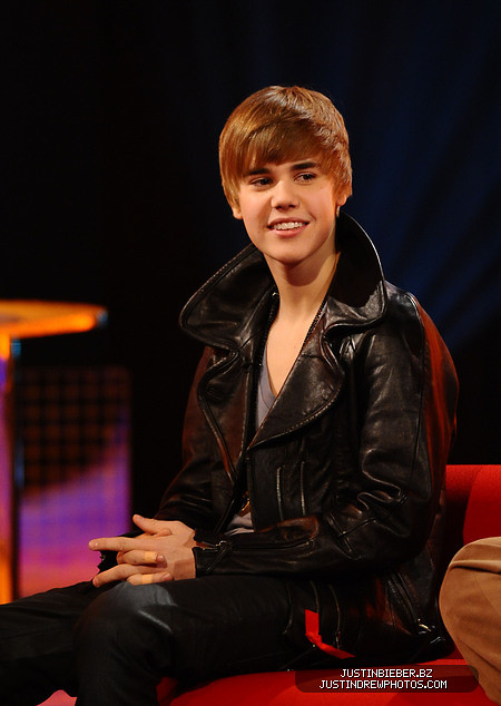 Justin . Bieber .