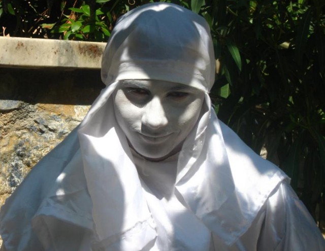 I MADE MIME SMILE!