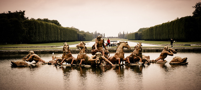 * Versailles *
