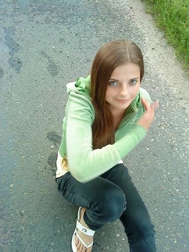 83. human ue ue. ; D