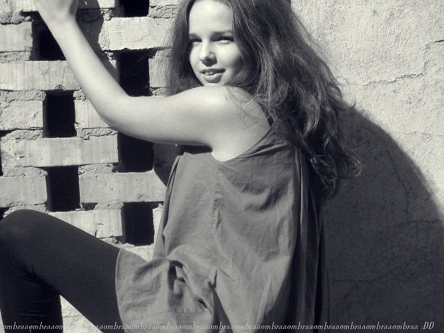 Monia;*