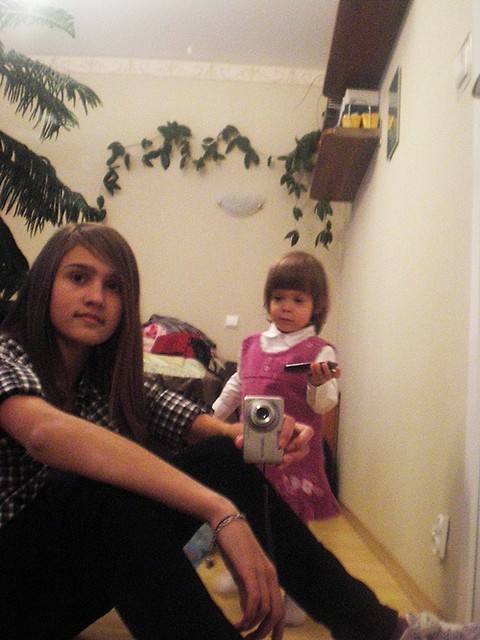 z Kini < 33
