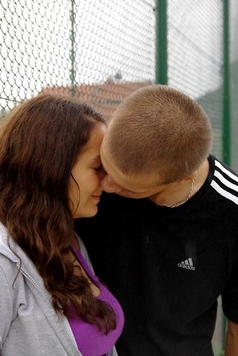 wiat jest guchy na twoje zy.