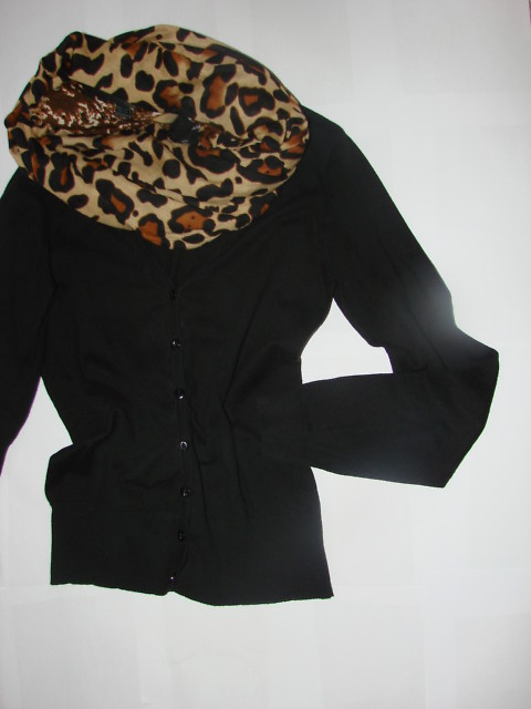 Nowy Sweterek H&M