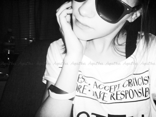 trzy.