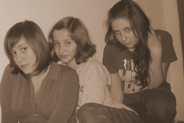myy ; d