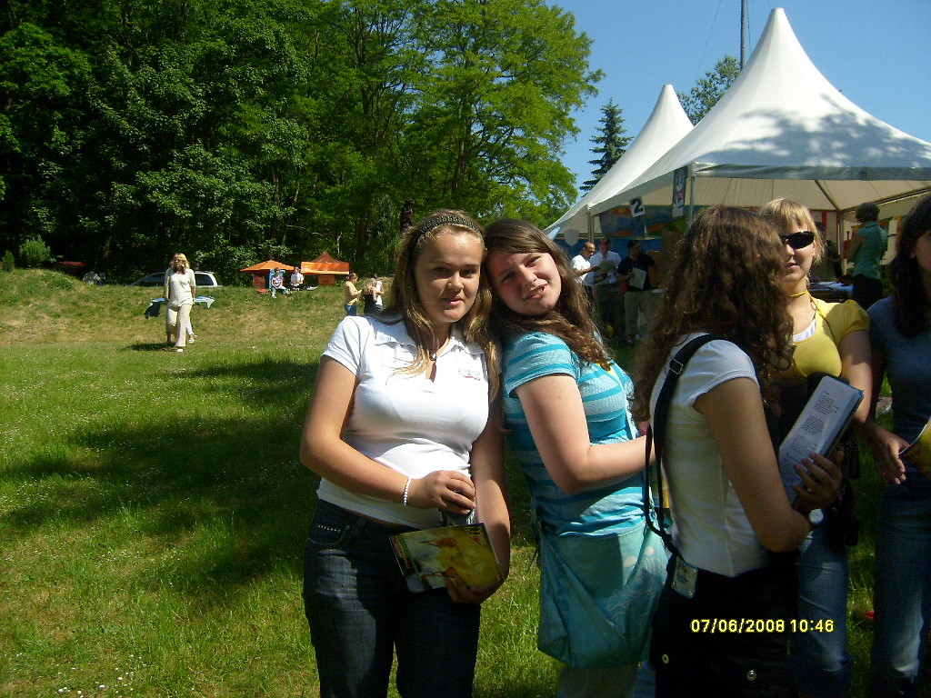 Z Gok ;*