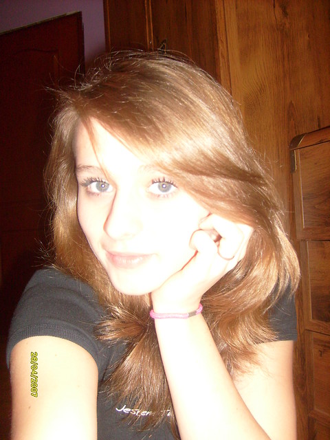 Moja.; > ; *