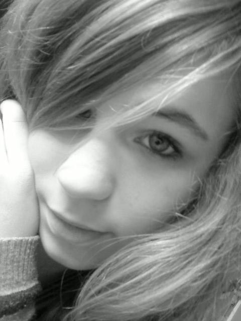 1 fotkaa..;**