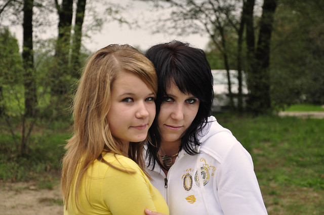 Monika i Karolina