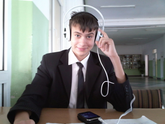 Facet w czerni i bieli :D