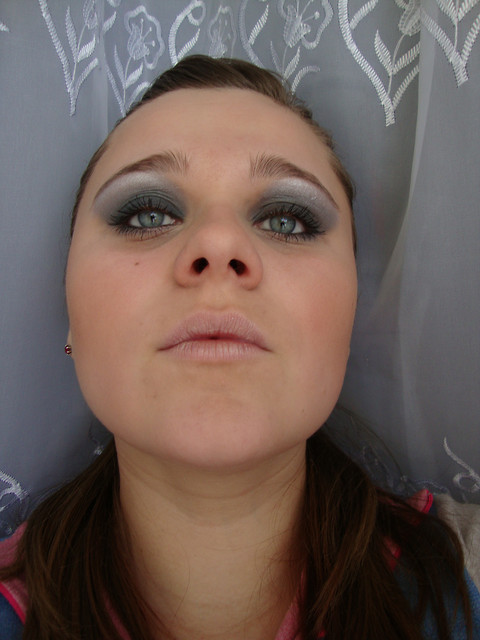 Imprezowy smokey eye