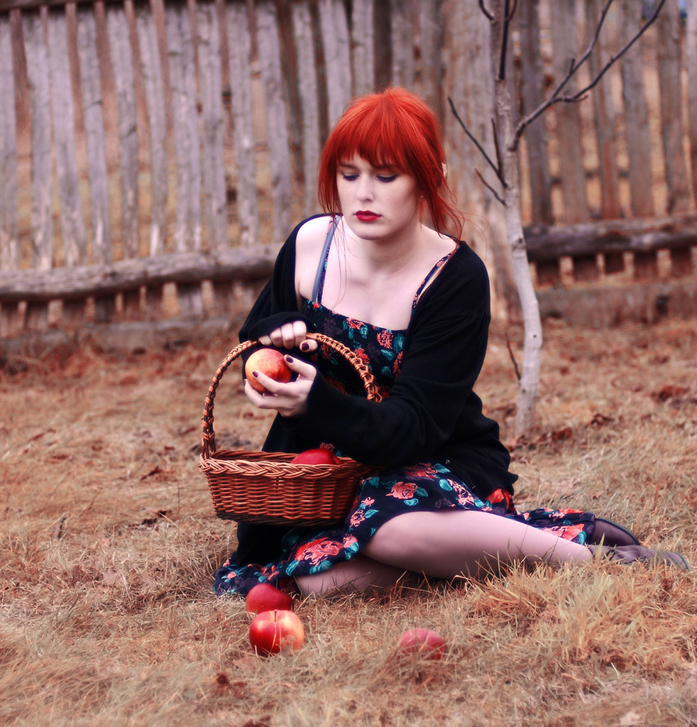 Red Apple