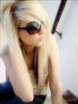EmO QQ :**