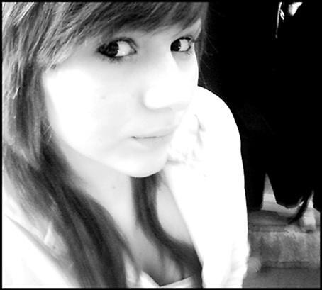 Ona ;3
