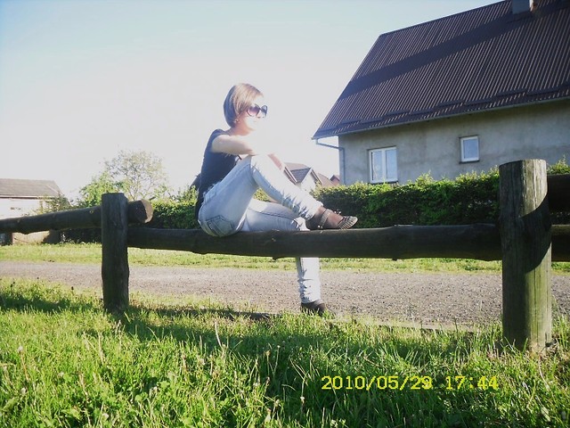hahah ; - )