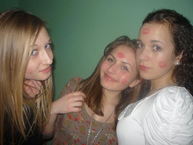 Z Misiami ;***