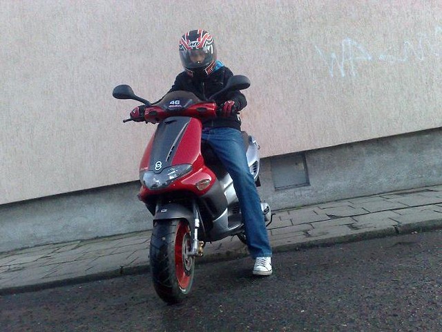 Runn...