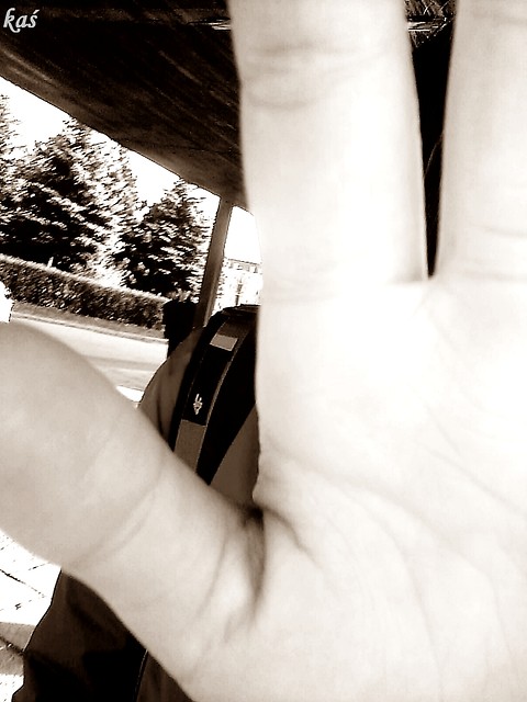 hi 5 - Emil