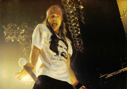 shun n,n,n,n,,n,n,,n,n,n,,n,n xD