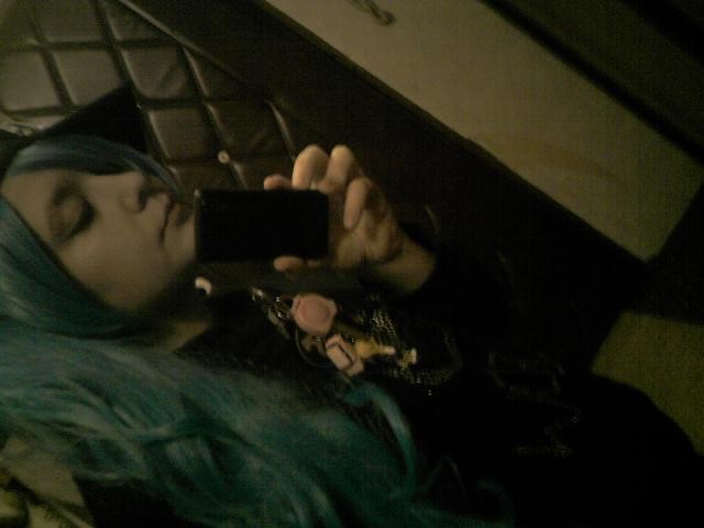y yy y