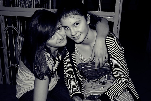 Loole.;p