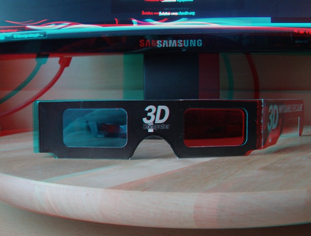 3D charm anaglyph red cyan photo