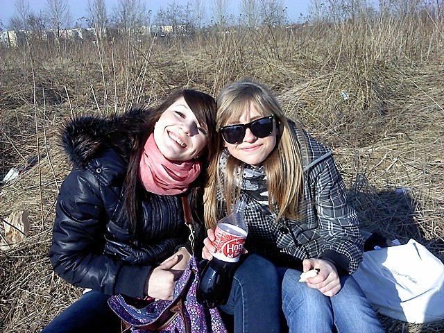 Martinez ;*