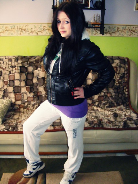Uwielbiam . ; ***
