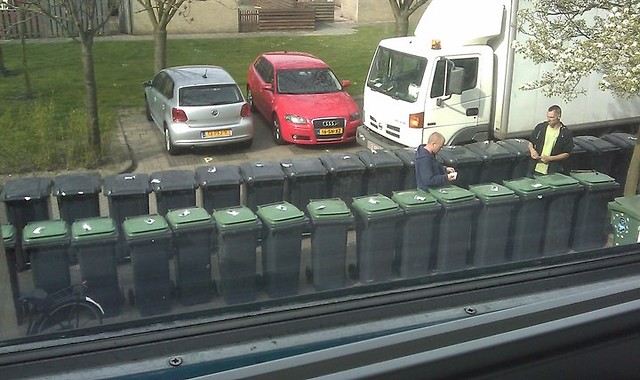 Did someone order Trashcans? xD