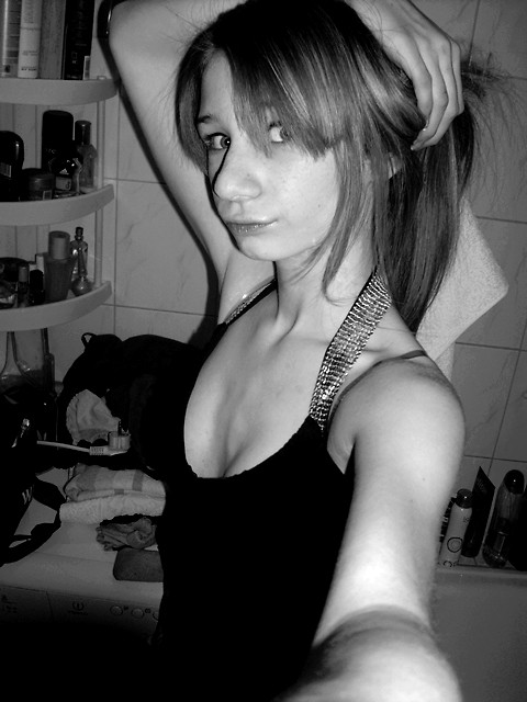 hihi haha < 33