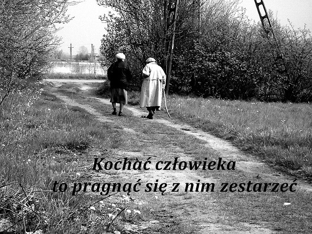 destrukcyjny moment.