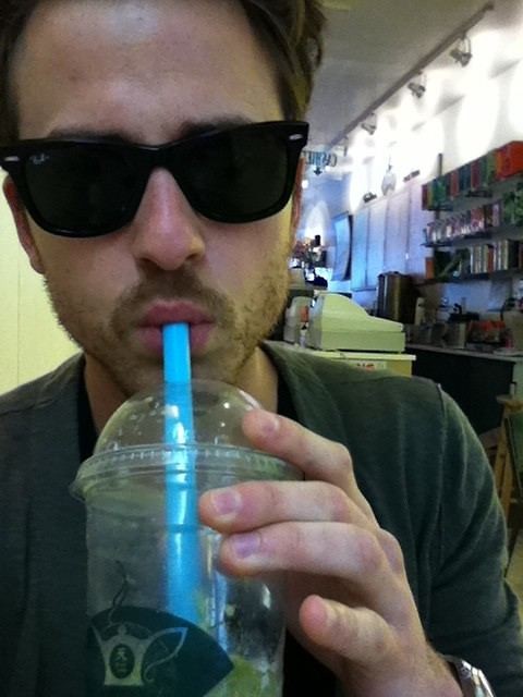 Twitter, tea and Ray-Ban!