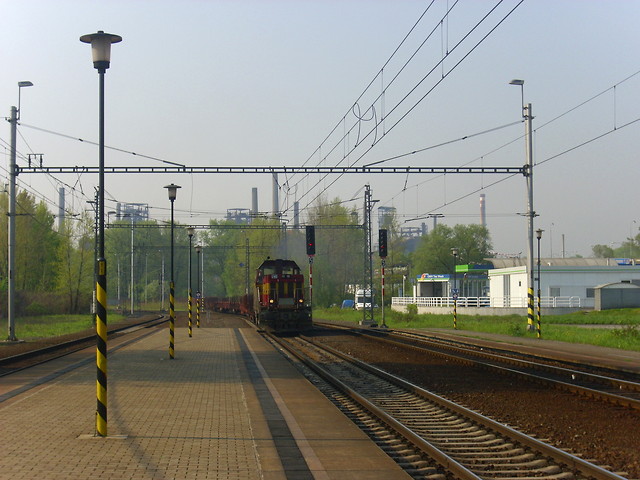 741 049-3