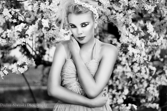 Ola I (wersja b&w)