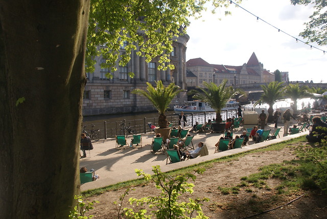 Berlinczycy wypoczywajcy nad Sz