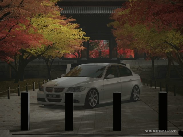 BMW 330i 