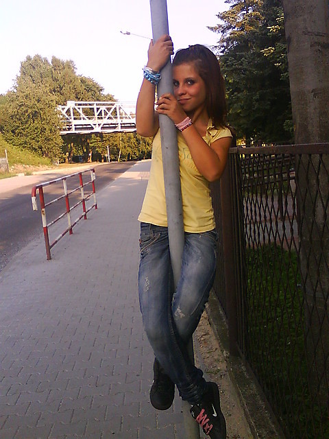Mj ;**